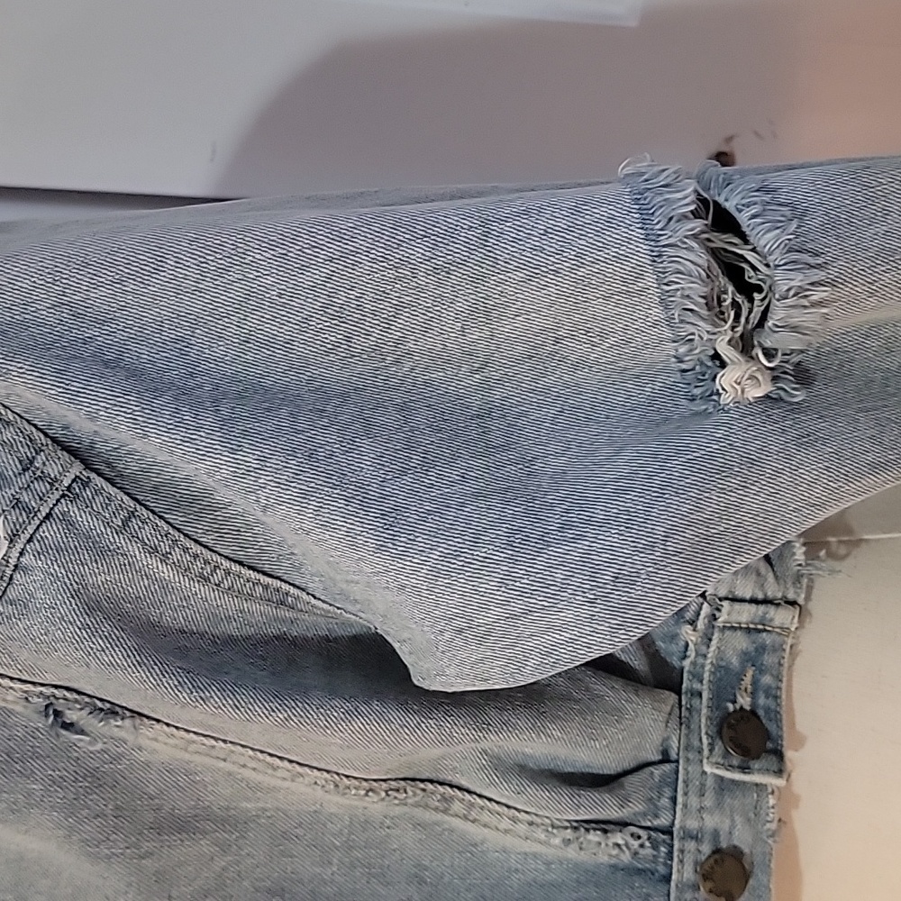 Denim Jacket- Crop Style- Vintage 90's Paris Blue Small-Distressed - Picture 6 of 10